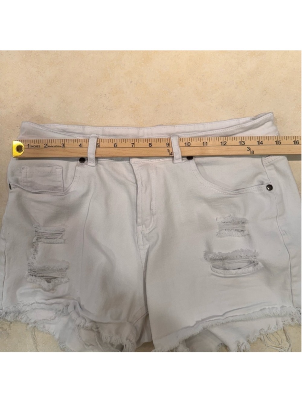 Y2K High Rise Distressed White Jean Shorts Size 30 - Picture 4 of 5